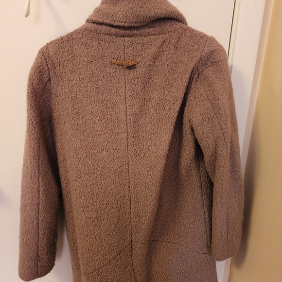 Jacket - Picture 4 of 4